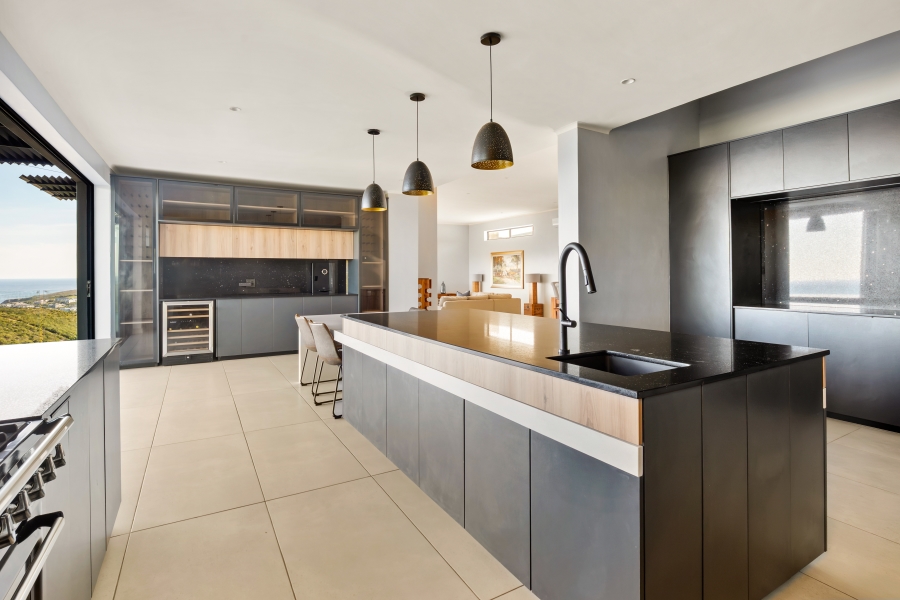 5 Bedroom Property for Sale in Pezula Private Estate Western Cape